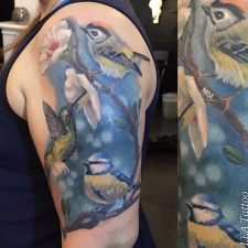 Small birds and flowers in color  by LEA Tattoo