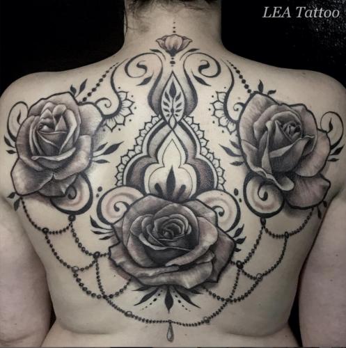 Roses and mandala in black & gray on back